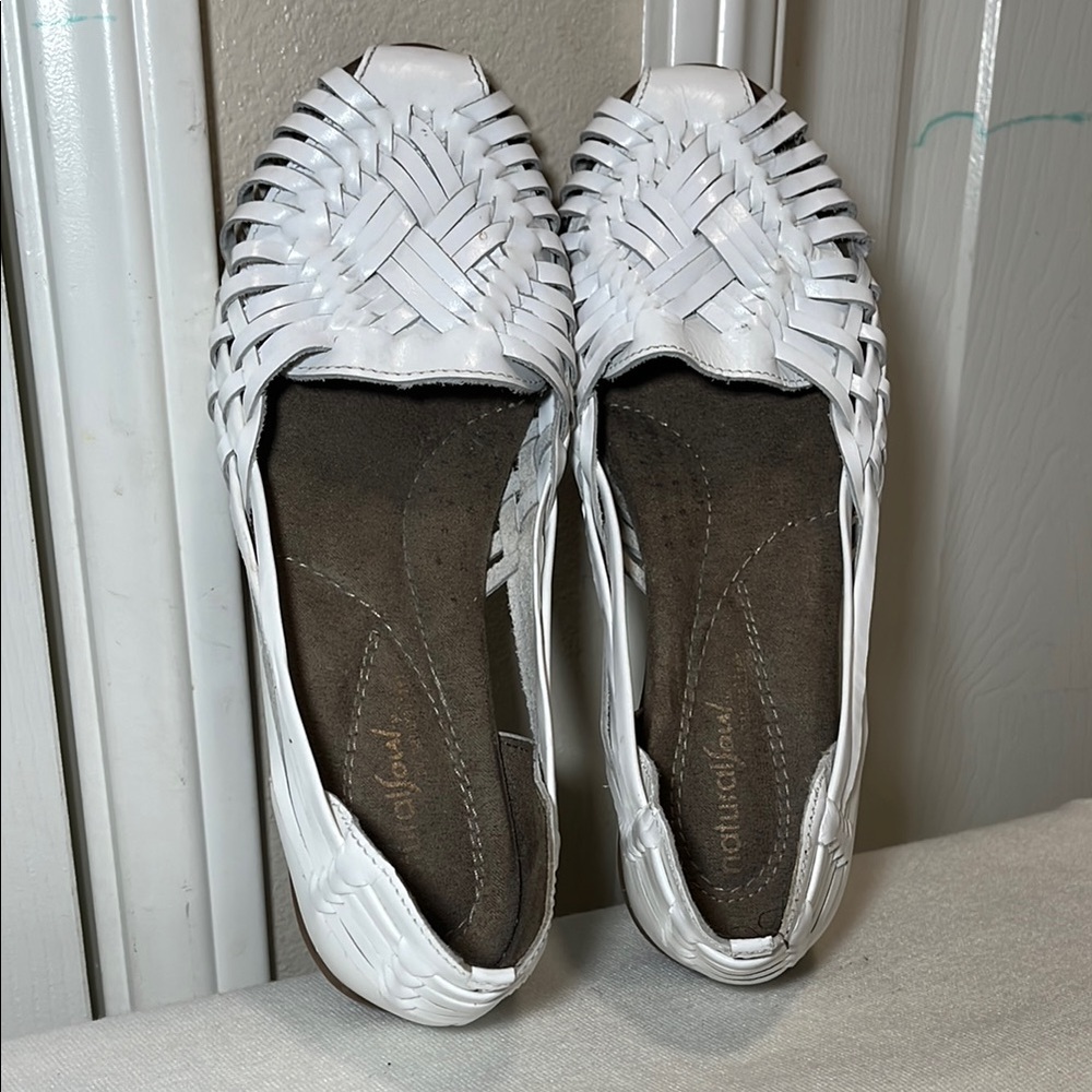 Natural Soul White Leather Flats with Woven Design